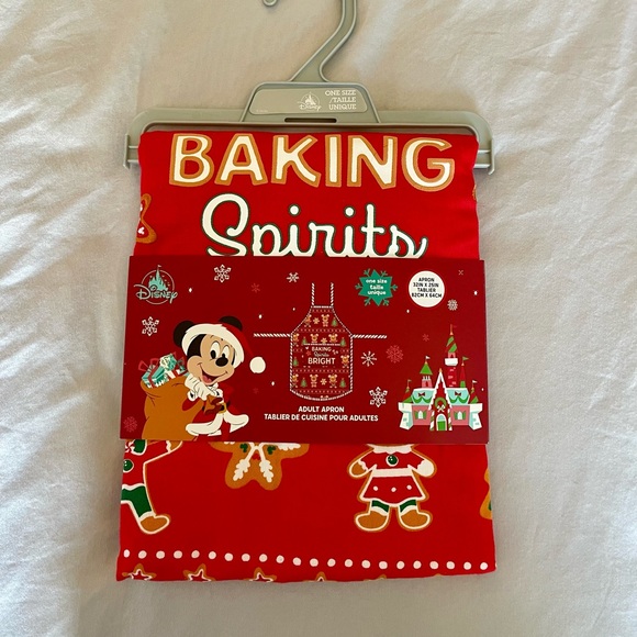 BNWT Disney Store Christmas Apron Baking Spirits Bright - Picture 1 of 1